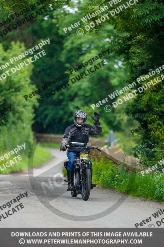 Vintage motorcycle club;eventdigitalimages;no limits trackdays;peter wileman photography;vintage motocycles;vmcc banbury run photographs